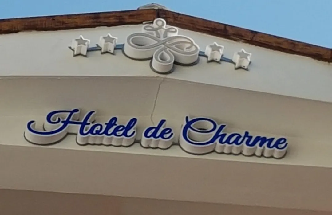 Hotel De Charme (Adults Only)-1